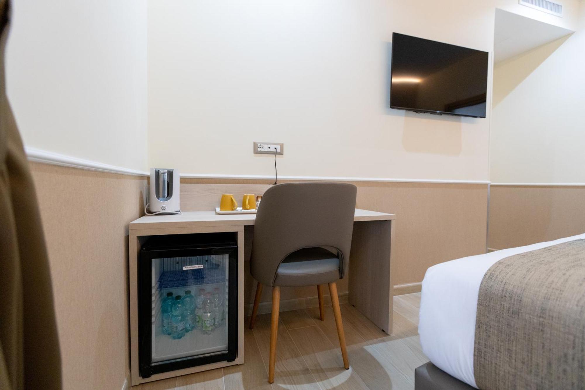 Hotel Maximus Roma Exterior foto