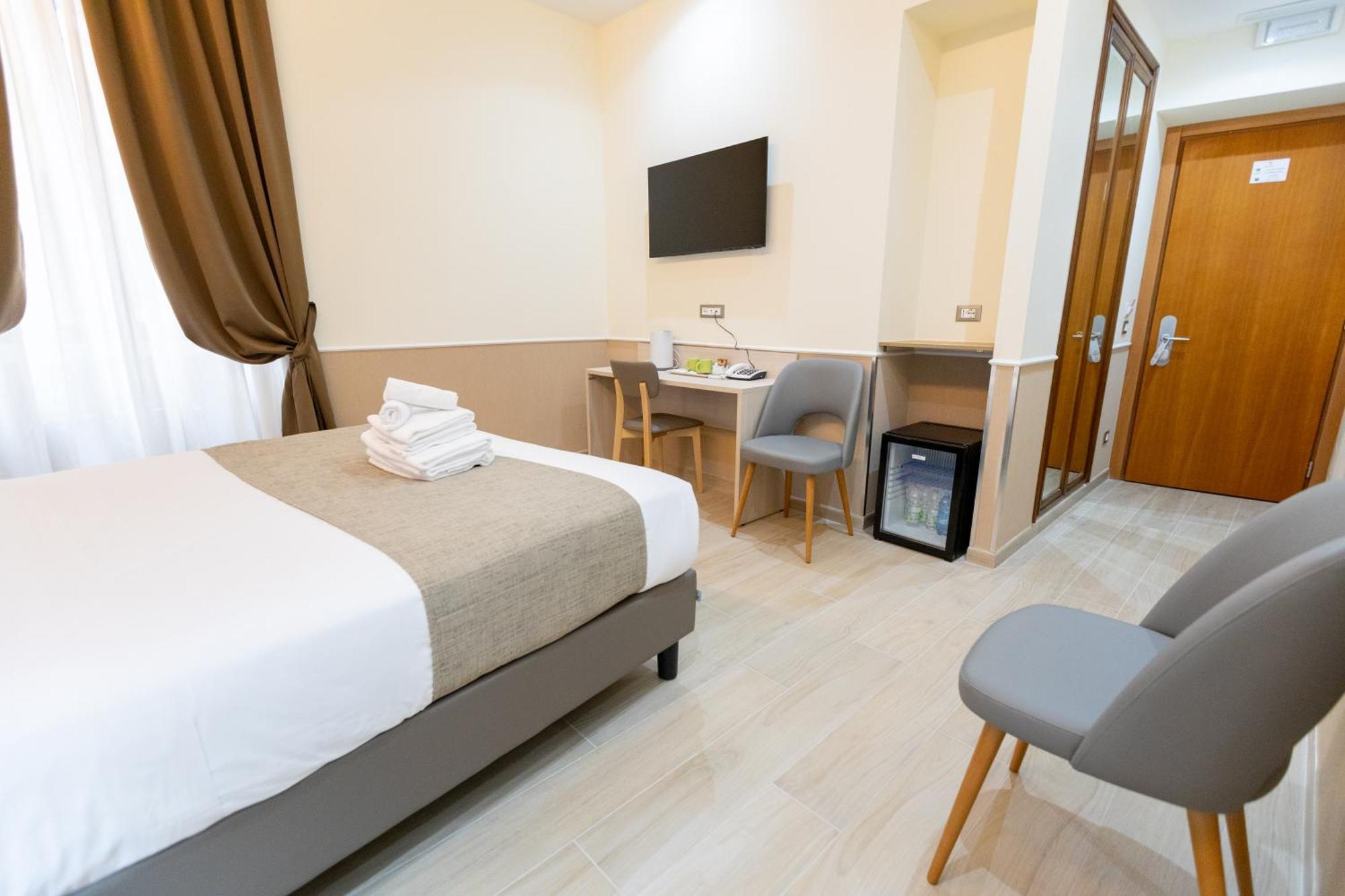 Hotel Maximus Roma Exterior foto